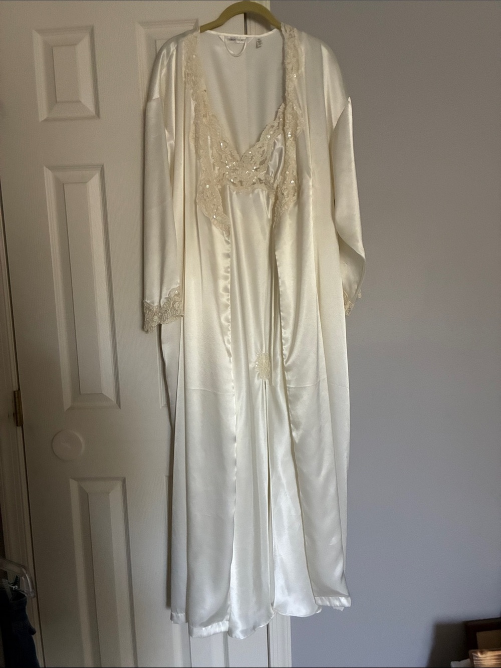 Vintage Victoria Secret Robe and Gown Set Gown Size Large Robe Medium/Latge